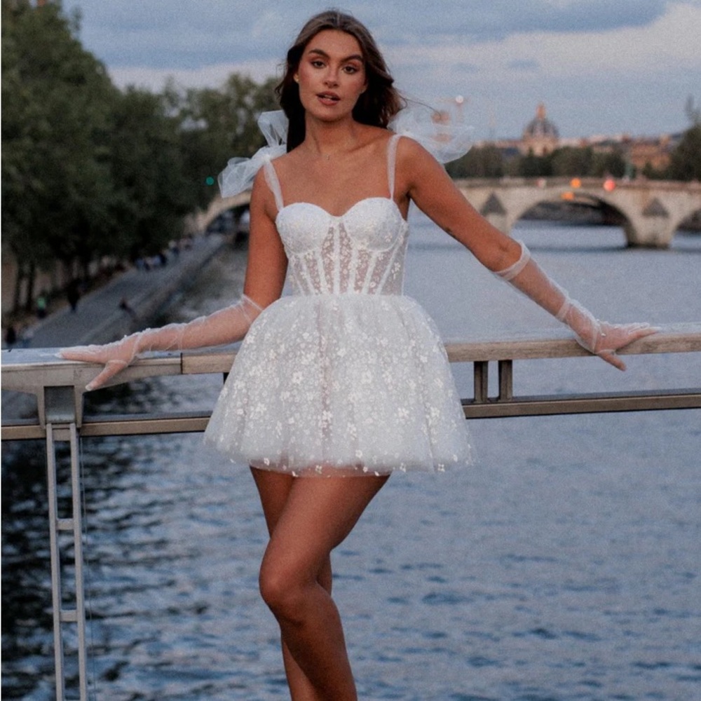 Rosie Etienne Rosie Mini Bridal Dress Size 2